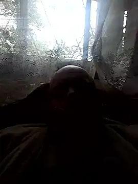 Snapshot of OFICINA_Simas-Turbo chatting on 16, 10, 2025 OFICINA Simas-Turbo online show from 16, 10, 2025