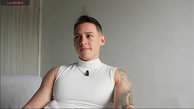 Muscle King Cum online show from 19, 6, 2026