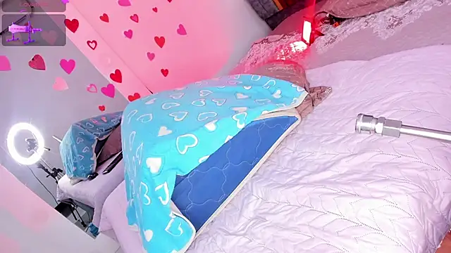 Snapshot of Hilary_Smile_ chatting on 7, 11, 2025 Hilary Smile online show from 7, 11, 2025