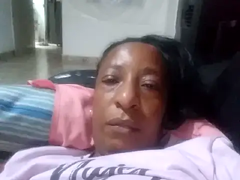 Snapshot of hotmilf_69 chatting on 16, 12, 2024 hotmilf 69 online show from 16, 12, 2024