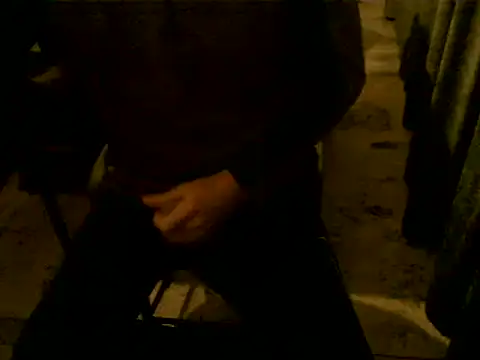 hornyman18cm39 online show from 1, 11, 2025