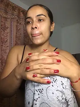 Snapshot of JuanaSimons chatting on 19, 5, 2026 JuanaSimons online show from 19, 5, 2026