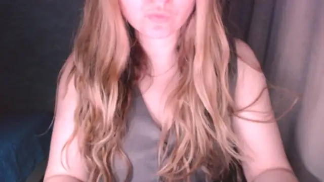 fiona cute 2 online show from 15, 3, 2026