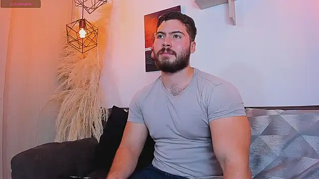 SebastianVilla  online show from 13, 3, 2026