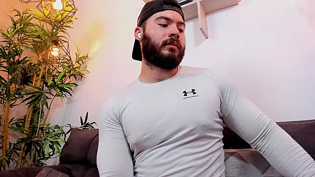 SebastianVilla  online show from 10, 7, 2026