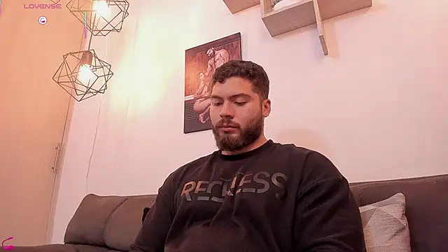 SebastianVilla  online show from 15, 9, 2025