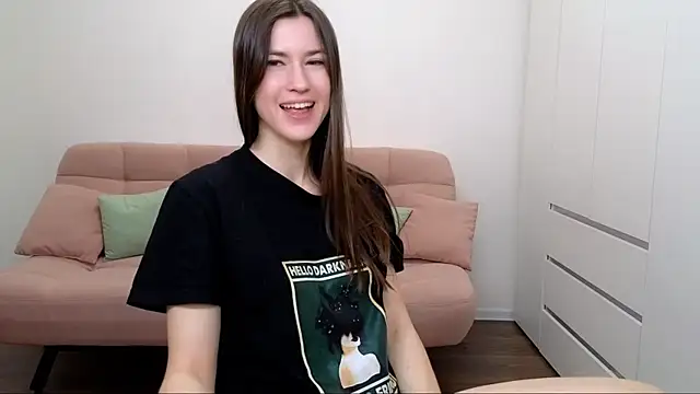 AliciaNewell online show from 25, 2, 2025