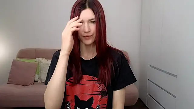 AliciaNewell online show from 15, 10, 2025