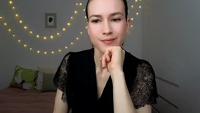 AliciaNewell online show from 3, 7, 2026
