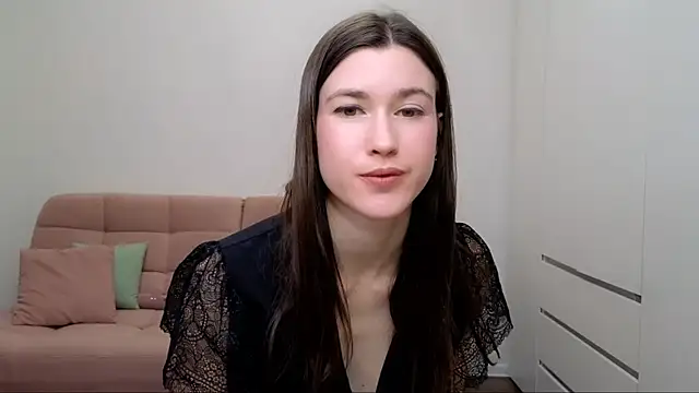 AliciaNewell online show from 27, 2, 2025