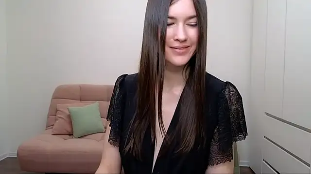 AliciaNewell online show from 9, 3, 2025