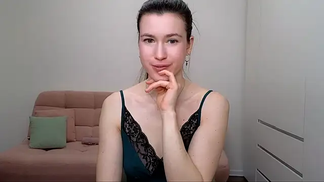 AliciaNewell online show from 13, 3, 2025