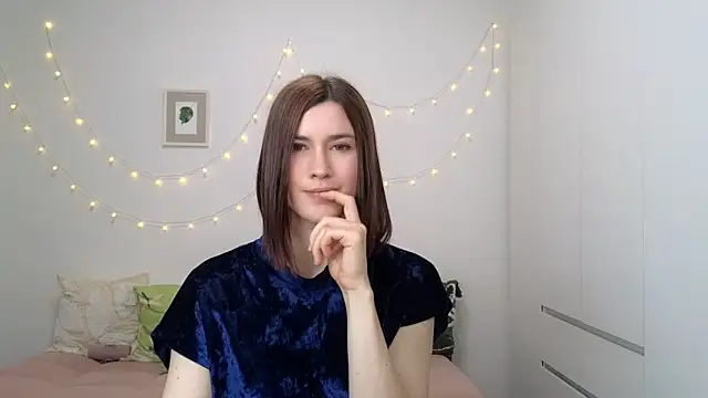 AliciaNewell online show from 13, 6, 2026