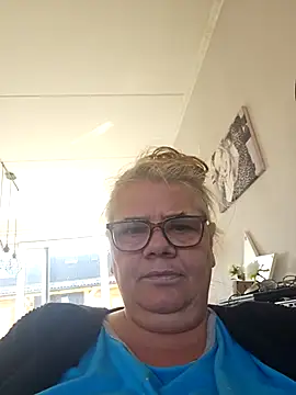 hotladymoon online show from 24, 9, 2025