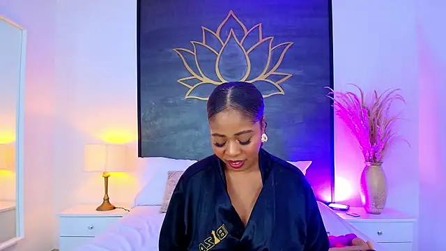 AlisonTravis online show from 24, 4, 2026