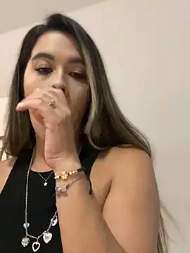 Emilia Bakerr online show from 13, 3, 2025