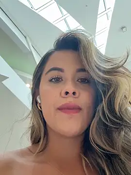 Emilia Bakerr online show from 17, 6, 2026