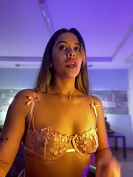 Emilia Bakerr online show from 22, 1, 2025