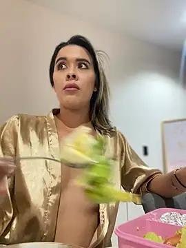 Emilia Bakerr online show from 11, 3, 2025