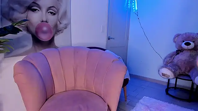 Marily Daniela  online show from 22, 12, 2024