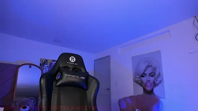 Marily Daniela  online show from 5, 5, 2026
