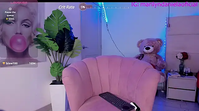Marily Daniela  online show from 9, 2, 2025