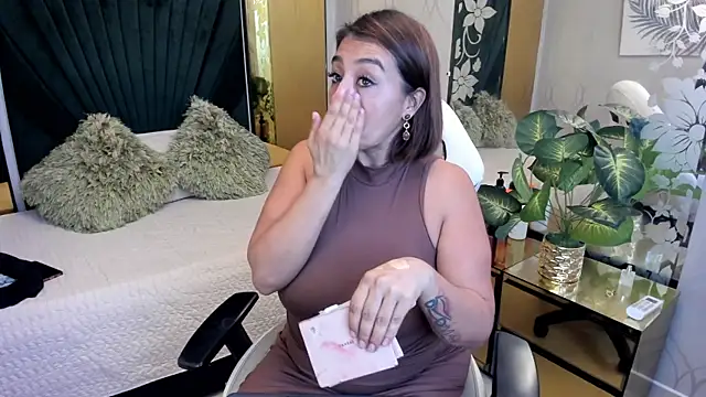 MrsFoucher online show from 25, 6, 2026