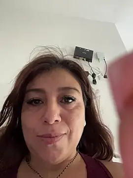 Snapshot of MrsFoucher chatting on 26, 10, 2025 MrsFoucher online show from 26, 10, 2025