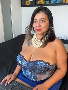 Snapshot of MrsFoucher chatting on 20, 3, 2025 MrsFoucher online show from 20, 3, 2025