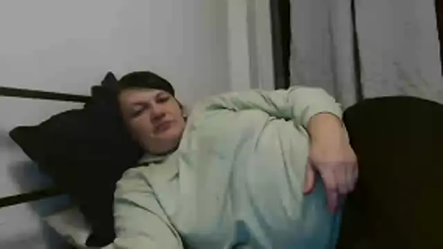 Lucinka1 online show from 25, 11, 2025