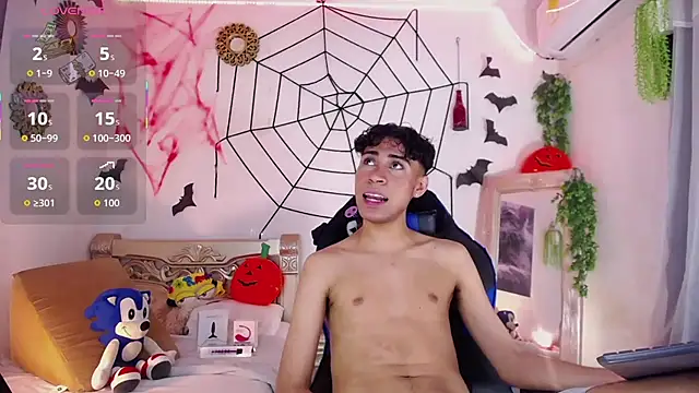 huge armound online show from 7, 11, 2025