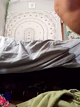 sweetkitty111 online show from 10, 10, 2025