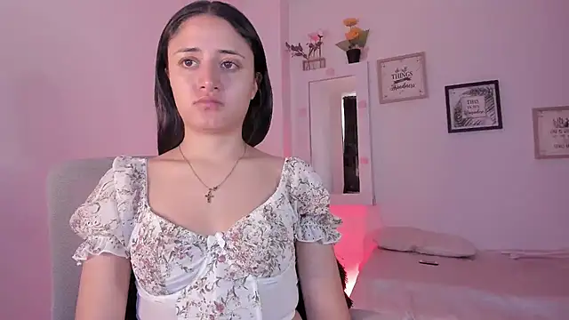  Caroliinee  online show from 10, 9, 2025