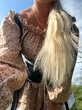 Snapshot of Marina- chatting on 14, 9, 2025 Marina- online show from 14, 9, 2025