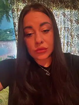 Snapshot of DaisyStreet chatting on 16, 6, 2026 DaisyStreet online show from 16, 6, 2026