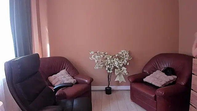 KaylaLaine online show from 7, 3, 2026