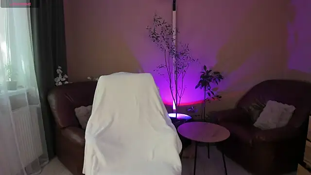 KaylaLaine online show from 10, 6, 2026
