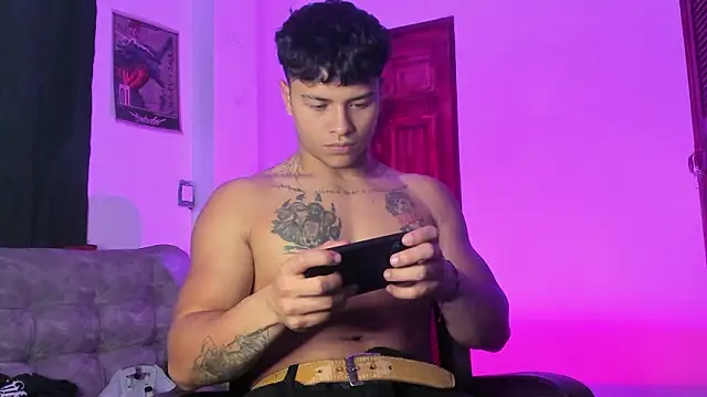 Dominic Biker   online show from 7, 2, 2026