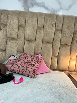 Hannagarces online show from 14, 4, 2026