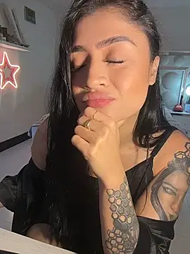 lucianaroy online show from 7, 2, 2026