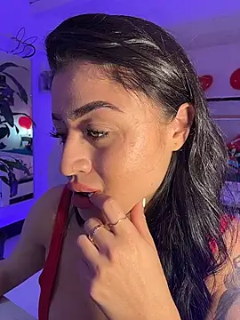 lucianaroy online show from 15, 2, 2026