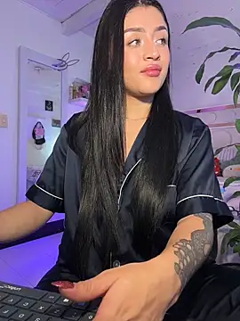 lucianaroy online show from 19, 12, 2025