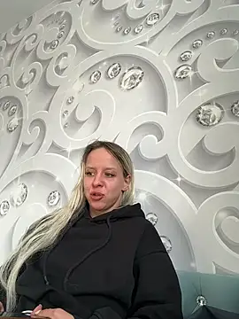 LikaCat online show from 6, 3, 2026