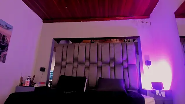 Snapshot of NikkySmiith chatting on 11, 5, 2026 NikkySmiith online show from 11, 5, 2026
