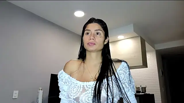 Snapshot of Alondra_fetish chatting on 20, 6, 2026 Alondra fetish online show from 20, 6, 2026