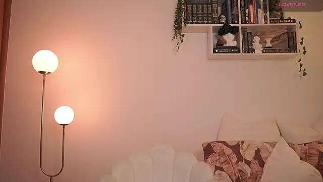 Snapshot of EmilyxRose_- chatting on 9, 2, 2025 EmilyxRose - online show from 9, 2, 2025