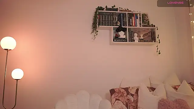 Snapshot of EmilyxRose_- chatting on 7, 2, 2025 EmilyxRose - online show from 7, 2, 2025