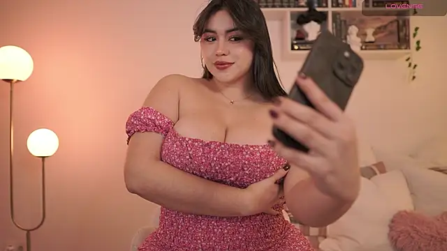 Snapshot of EmilyxRose_- chatting on 20, 1, 2025 EmilyxRose - online show from 20, 1, 2025