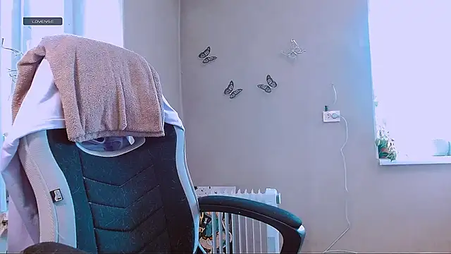 RosaJil online show from 4, 4, 2026