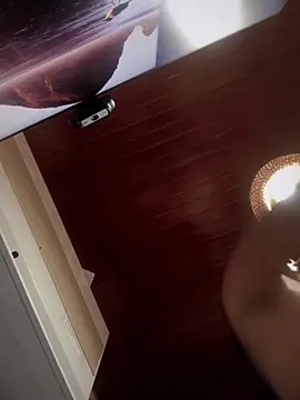 MarianaBenz online show from 11, 10, 2025